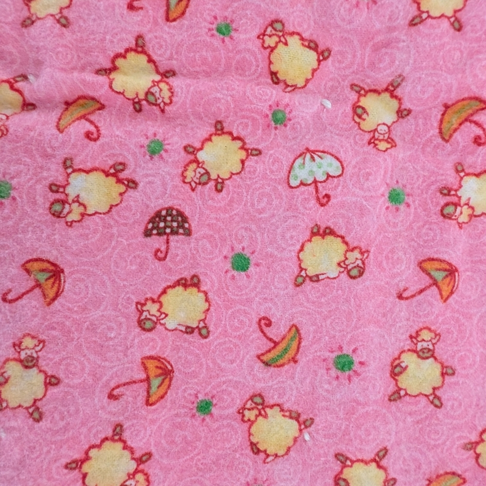 Adorable handmade quilt - Picture 7 of 7